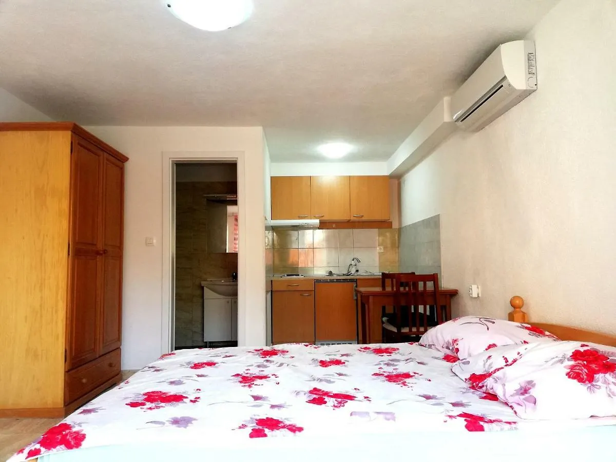 Studio Apartman Apartment Trogir